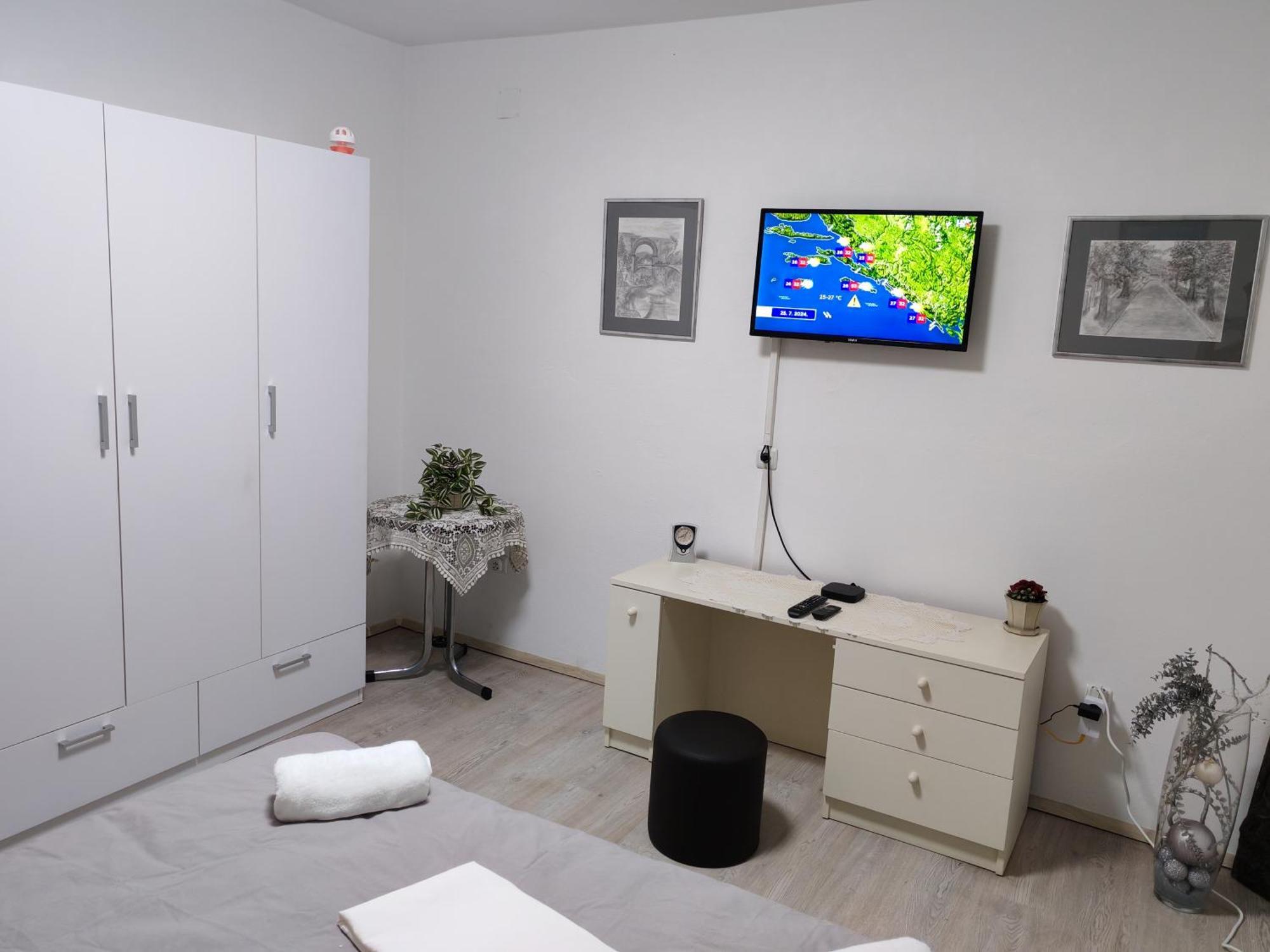 Ivana Apartment Karlovac